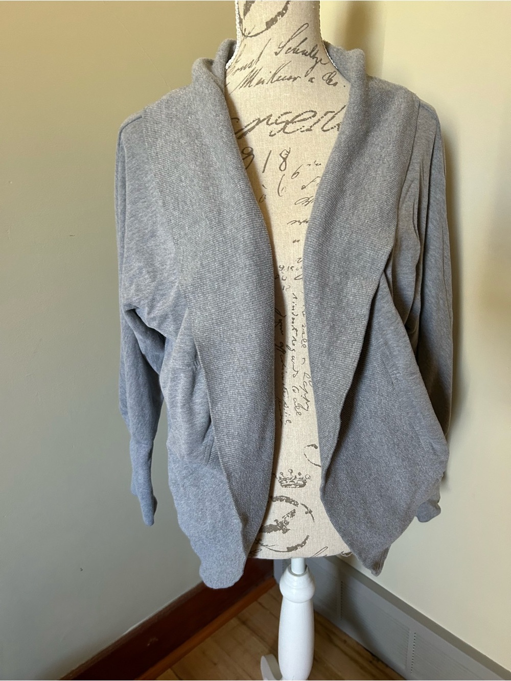 DKR Cottage Collection Cozy Open-Front Gray Shawl Collar Cardigan
